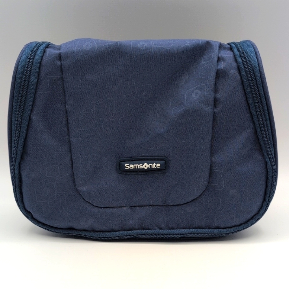 Samsonite | Dark Blue Toiletry or Cosmetic Bag